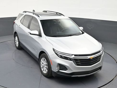 Used 2022 Chevrolet Equinox LT FWD image 19
