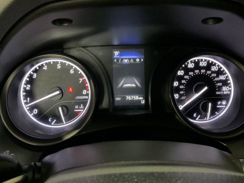 Used 2021 Toyota Camry SE FWD image 10