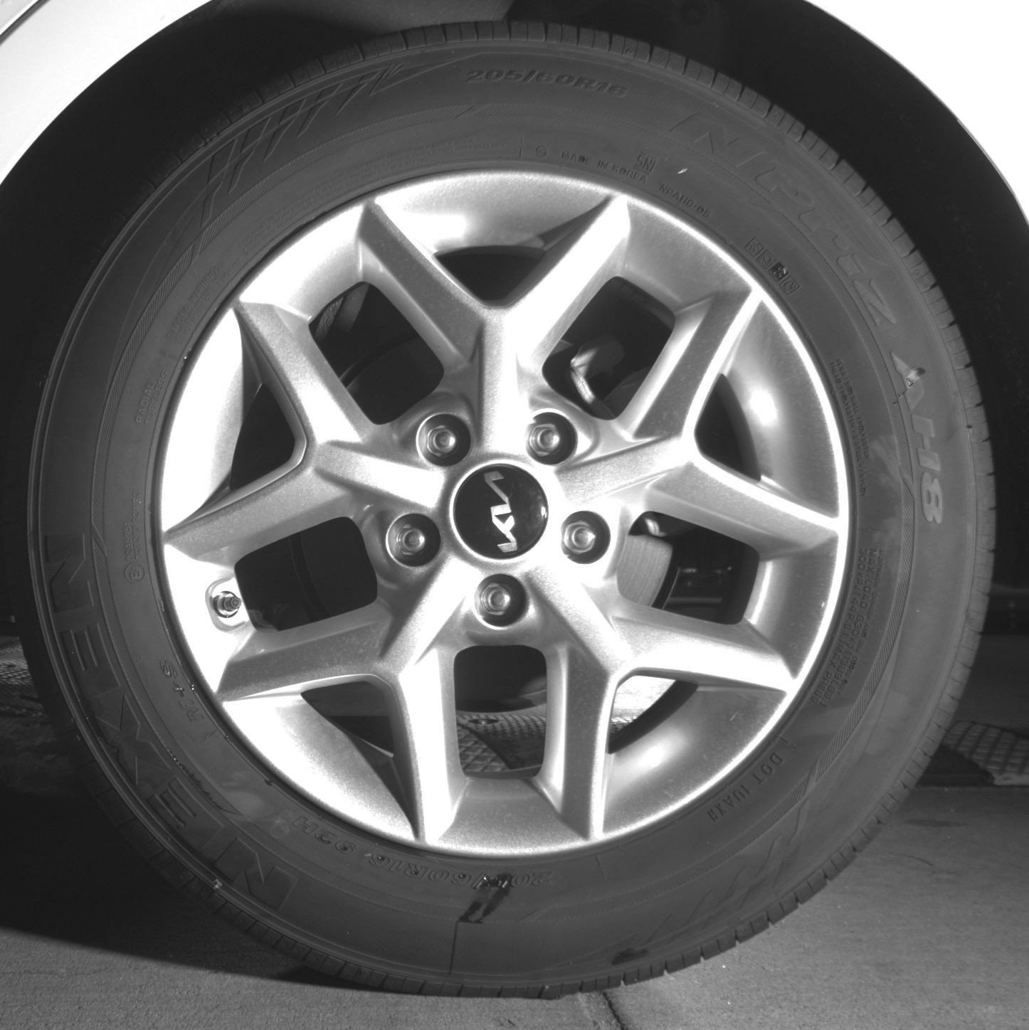 Used 2025 Kia Soul LX w/ LX Technology Package FWD image 16