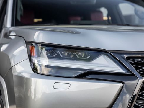 Used 2023 Lexus LX 600 F Sport w/ Accessory Package (Z1) image 16