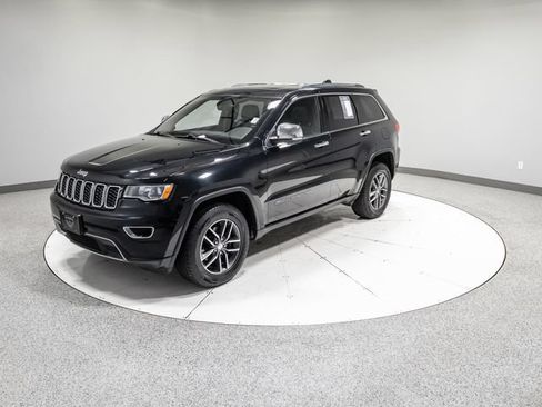 Used 2017 Jeep Grand Cherokee Limited AWD/4WD image 36