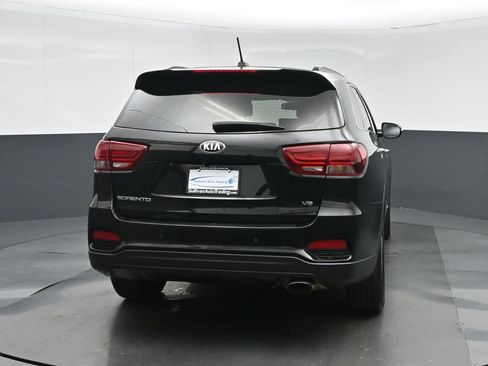 Used 2019 Kia Sorento S AWD/4WD image 6