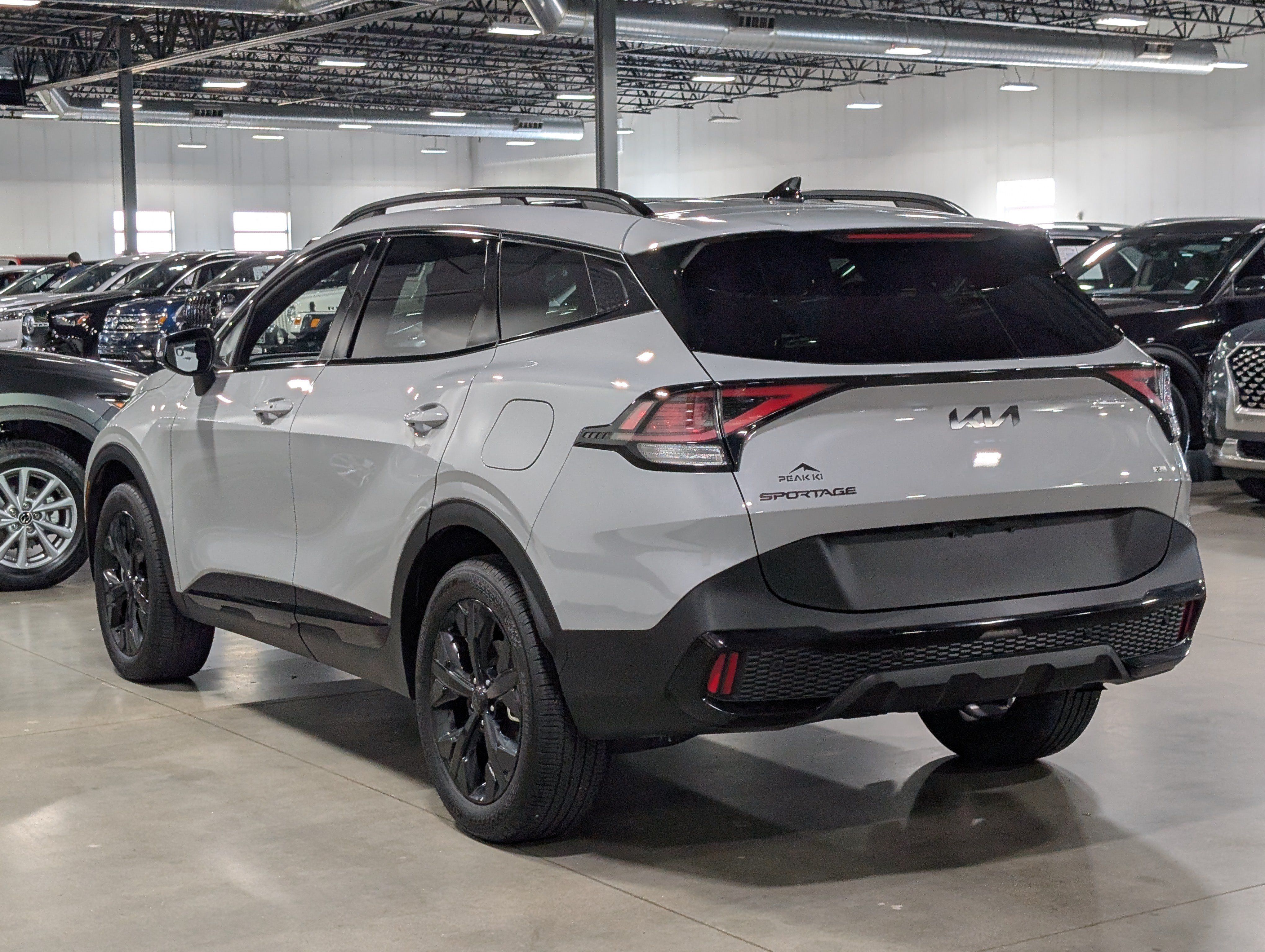 Used 2025 Kia Sportage X-Line w/ Premium Package AWD/4WD image 5