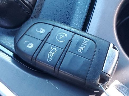 Used 2022 Dodge Challenger GT image 38