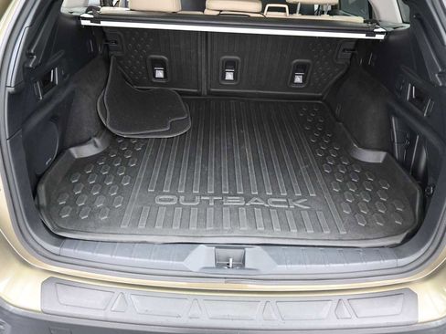 Used 2020 Subaru Outback Limited AWD/4WD image 14