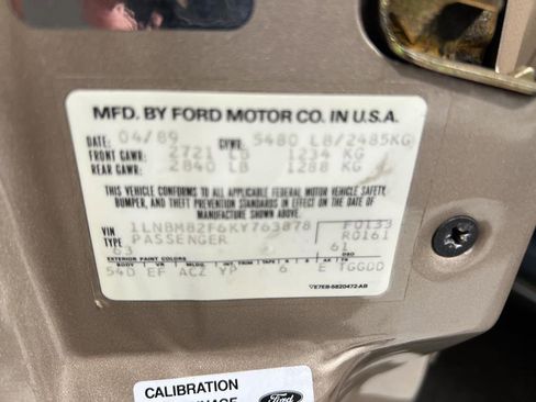 Used 1989 Lincoln Town Car Signature image 49