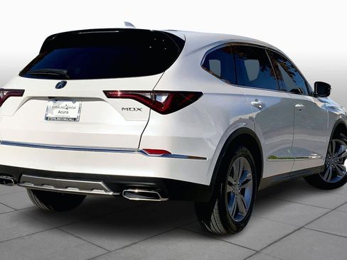 Used 2025 Acura MDX FWD image 11