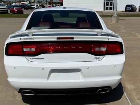 Used 2014 Dodge Charger R/T RWD image 5