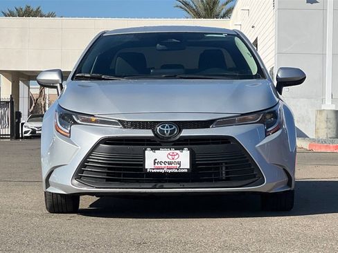 Certified 2025 Toyota Corolla LE image 11