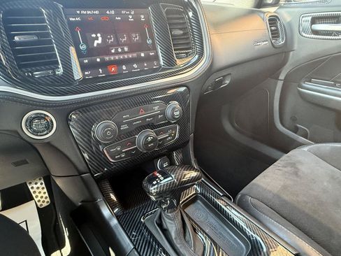 Used 2019 Dodge Charger Scat Pack w/ Dynamics Package RWD image 26