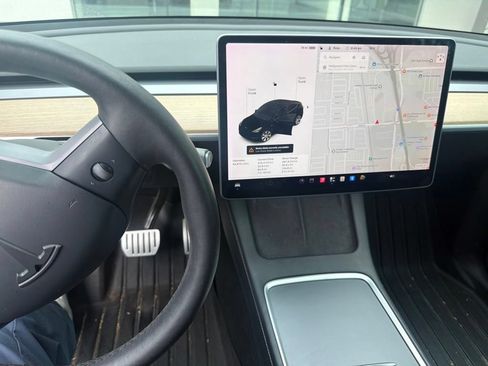 Used 2021 Tesla Model Y Performance AWD/4WD image 9