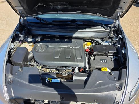 Used 2017 Jeep Cherokee Latitude w/ Comfort/Convenience Group image 27