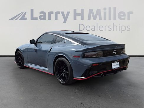 Used 2024 Nissan Z NISMO w/ Floor Mat Package image 3
