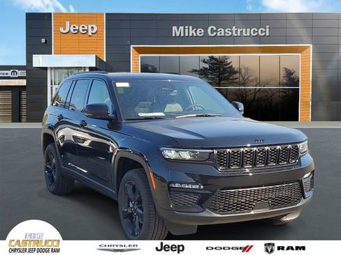 New 2025 Jeep Grand Cherokee Limited w/ Black Appearance Package image 1