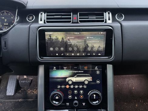 Used 2019 Land Rover Range Rover Long Wheelbase Supercharged image 18