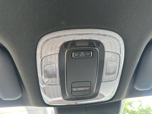 Used 2025 Hyundai Elantra Sport FWD image 18