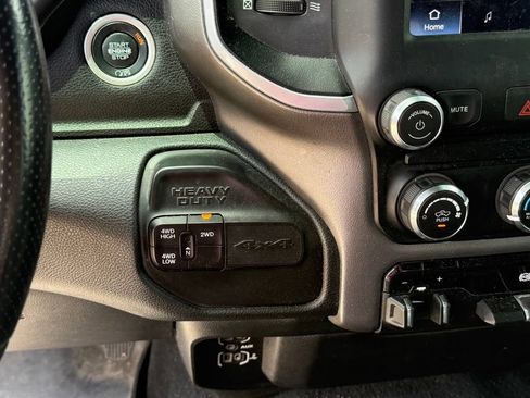 Used 2022 RAM 2500 Big Horn w/ Cold Weather Group AWD/4WD image 23