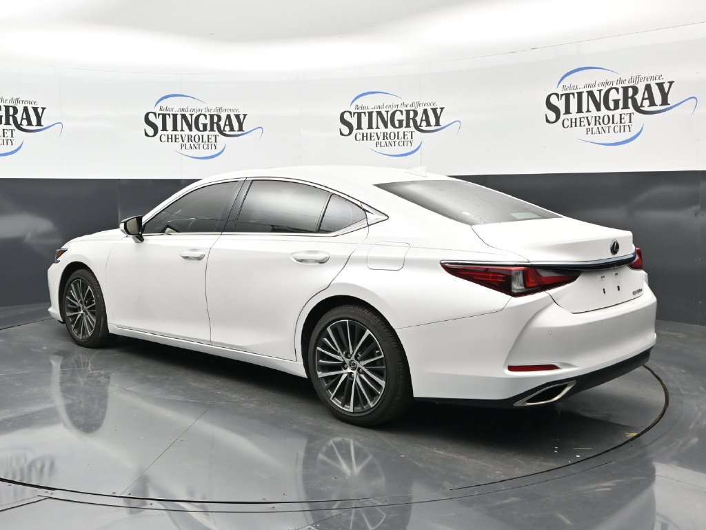 Used 2024 Lexus ES 350 w/ Premium Package FWD image 5