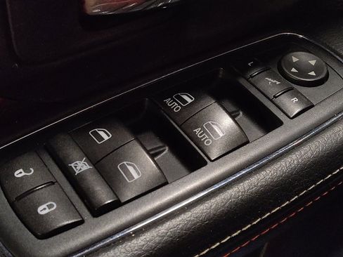 Used 2016 RAM 1500 Rebel w/ Luxury Group image 27