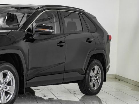 Used 2022 Toyota RAV4 XLE image 55