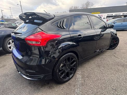 Used 2018 Ford Focus ST image 7