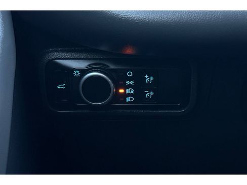 Used 2025 Ford Explorer Active image 32