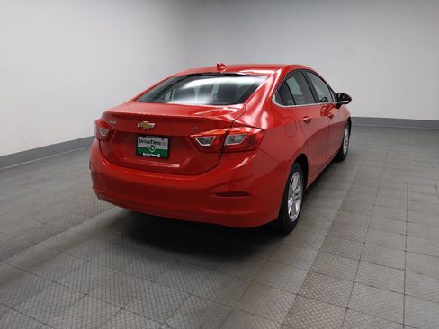 Used 2017 Chevrolet Cruze LT FWD image 9