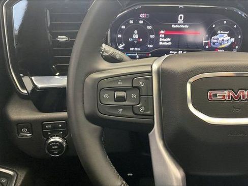 Used 2024 GMC Sierra 2500 SLT w/ SLT Premium Package AWD/4WD image 20