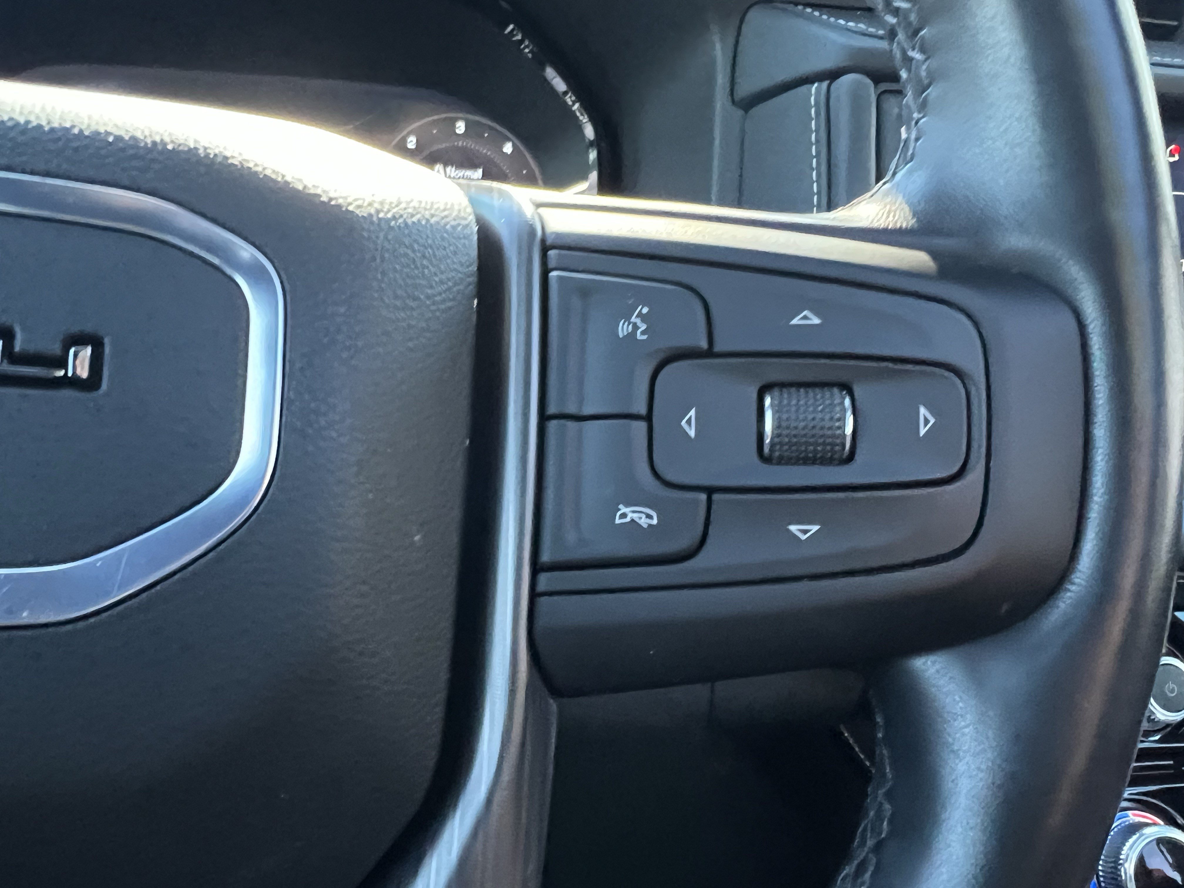 Used 2024 GMC Yukon XL Denali Ultimate AWD/4WD image 20