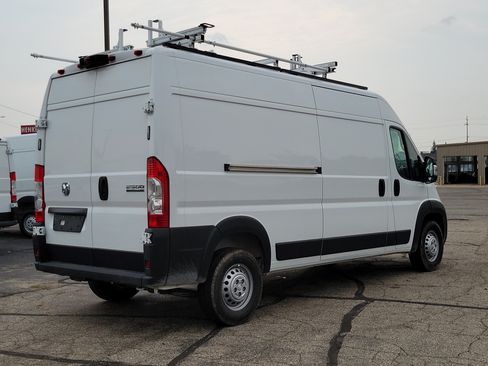 Used 2025 RAM ProMaster 2500 w/ Convenience Group FWD image 4