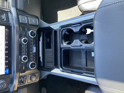 New 2025 Ford F250 Lariat w/ Lariat Ultimate Package image 15