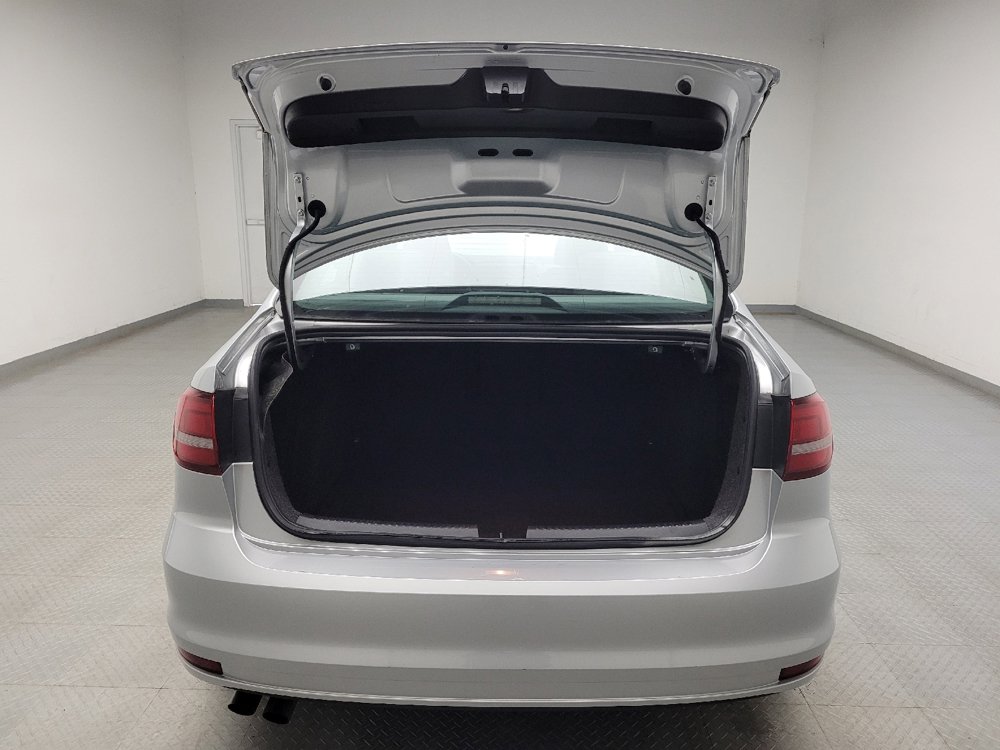 Used 2016 Volkswagen Jetta SEL w/ Lighting Package FWD image 29