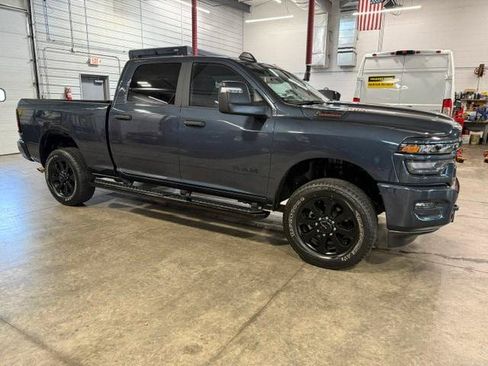 Certified 2025 RAM 2500 Big Horn AWD/4WD image 6