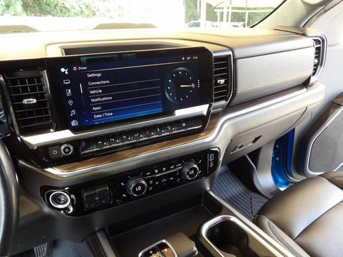 Used 2022 Chevrolet Silverado 1500 LT Trail Boss w/ LT Trail Boss Premium Package image 21