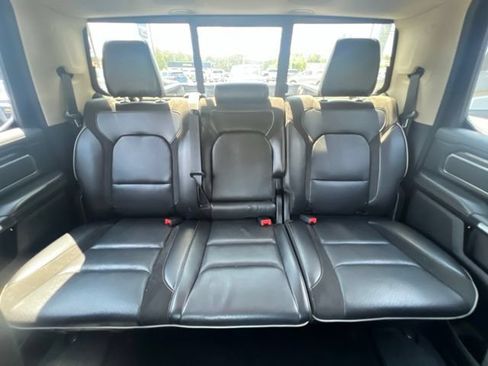 Used 2019 RAM 1500 Laramie AWD/4WD image 25