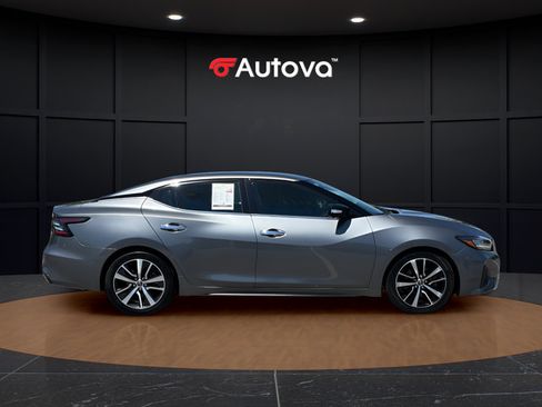 Used 2023 Nissan Maxima SV w/ Floor Mat Group FWD image 6