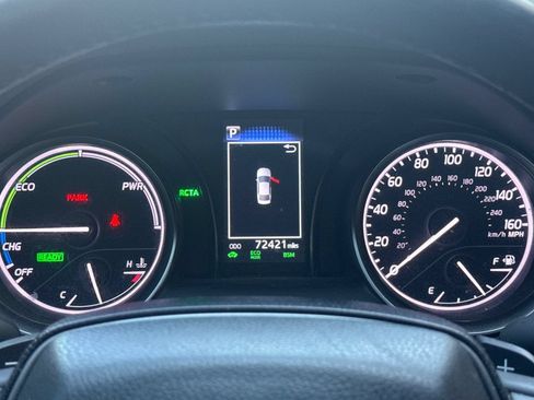 Used 2021 Toyota Camry SE w/ Cold Weather Package FWD image 40