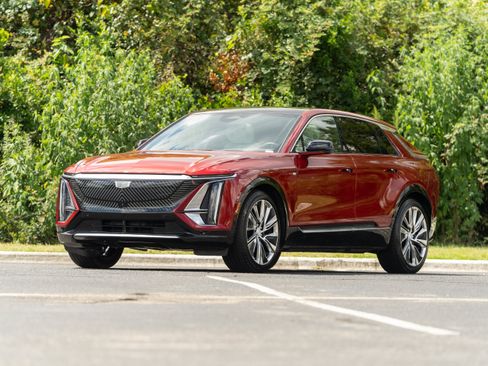 Used 2024 Cadillac Lyriq Luxury RWD image 43