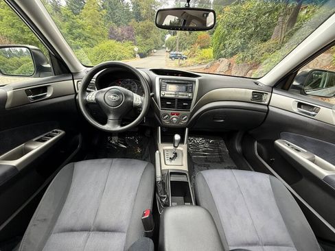 Used 2010 Subaru Forester 2.5X Premium image 17