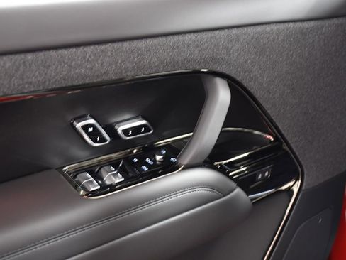 Used 2026 Land Rover Range Rover Sport Dynamic SE image 15