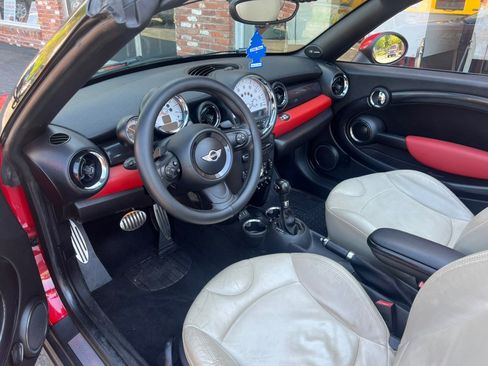Used 2014 MINI Cooper Roadster S FWD image 9