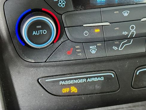 Used 2018 Ford Escape SE image 22