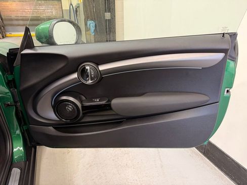 Certified 2024 MINI Cooper SE image 21