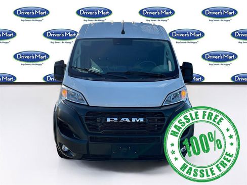Used 2025 RAM ProMaster 2500 w/ Convenience Group FWD image 2