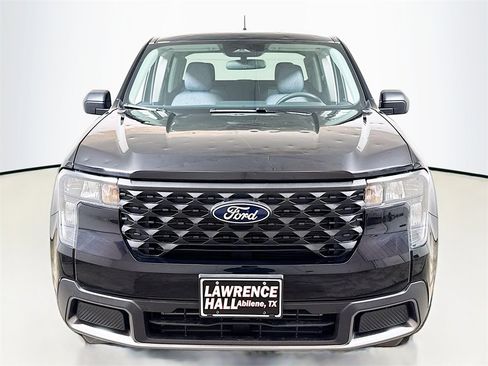 Used 2025 Ford Maverick XLT w/ Equipment Group 302A image 2