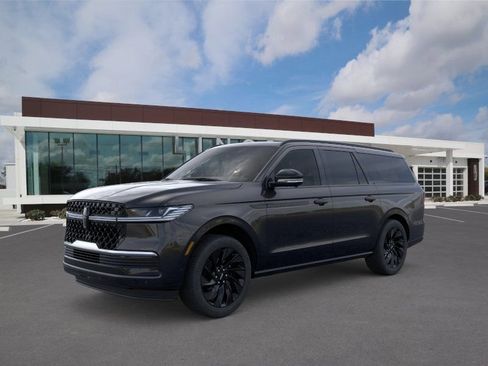 New 2025 Lincoln Navigator L Reserve w/ Jet Appearance Package AWD/4WD image 1