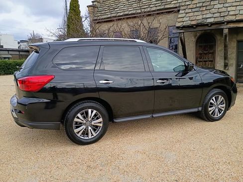 Used 2020 Nissan Pathfinder SL image 15