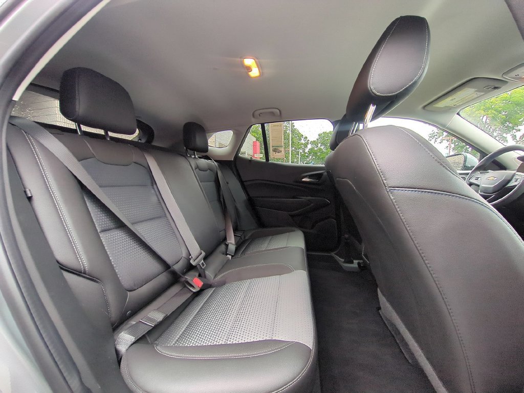 Used 2026 Chevrolet Trax LT FWD image 26
