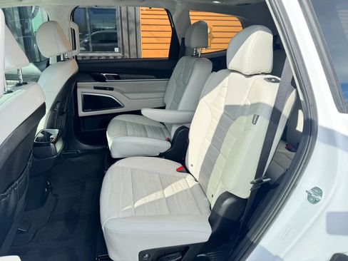 Used 2024 Kia Telluride SX Prestige image 21