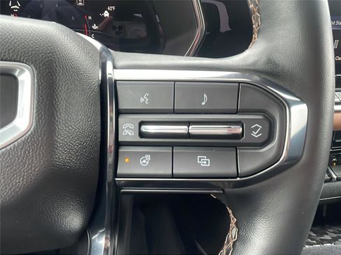 Used 2023 GMC Canyon AT4 w/ AT4 Premium Package image 25